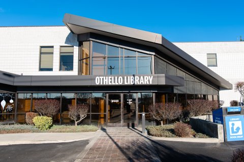 Exterior photo of the Othello library