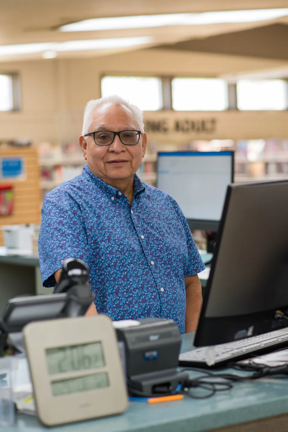 Photo of Ruben at his computer.