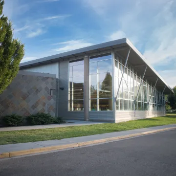 Kennewick Branch Exterior